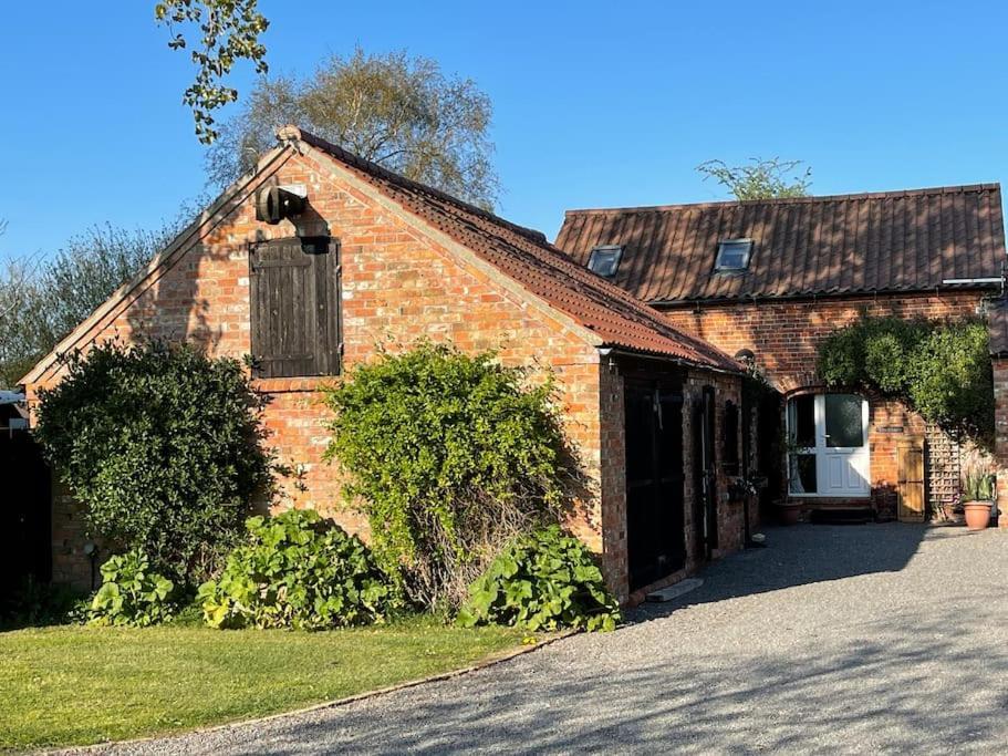 18Th Century 3 Bed Barn- Beautifully Converted Villa Frithville Exterior photo